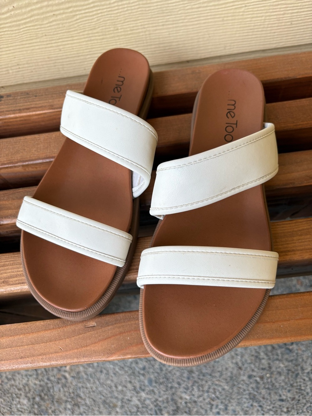 Me Too Fresno White Double Strap Comfort Slide Sandals Women’s Size 7W (Wide) - Picture 2 of 7